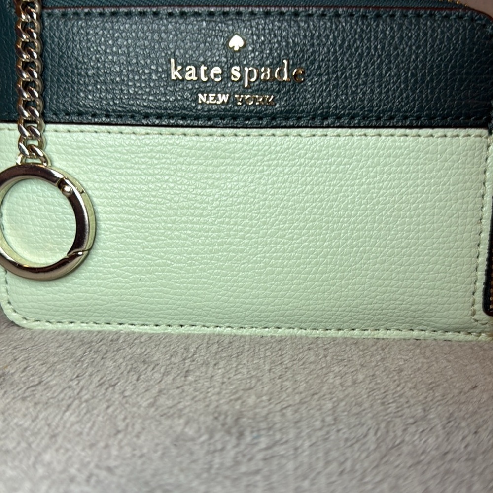 ♠️KATE SPADE♠️ Darcy Medium L Zip Card Holder/EUC - Picture 3 of 9